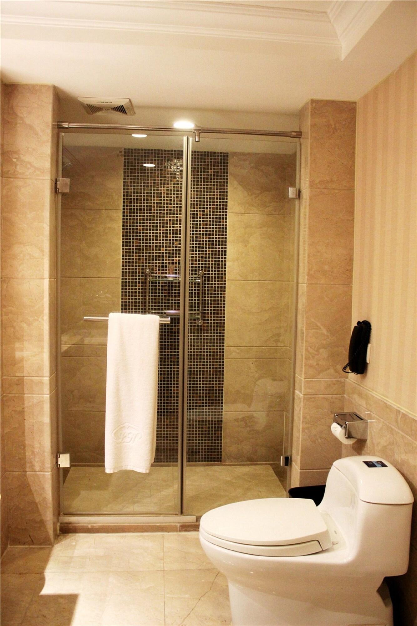 Shenyang Rich Gate Hotel ภายนอก รูปภาพ