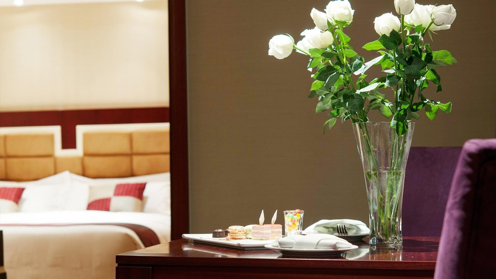 Shenyang Rich Gate Hotel ภายนอก รูปภาพ