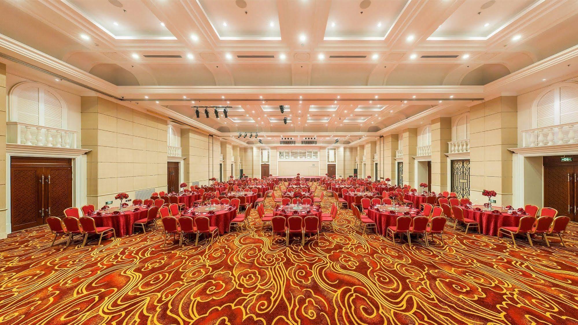 Shenyang Rich Gate Hotel ภายนอก รูปภาพ